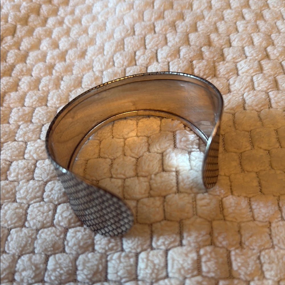 Silver Patterned Wearable Cuff - Picture 2 of 4